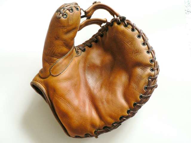 Wilson 550 Pro No Seamless Thumb Basemitt Front